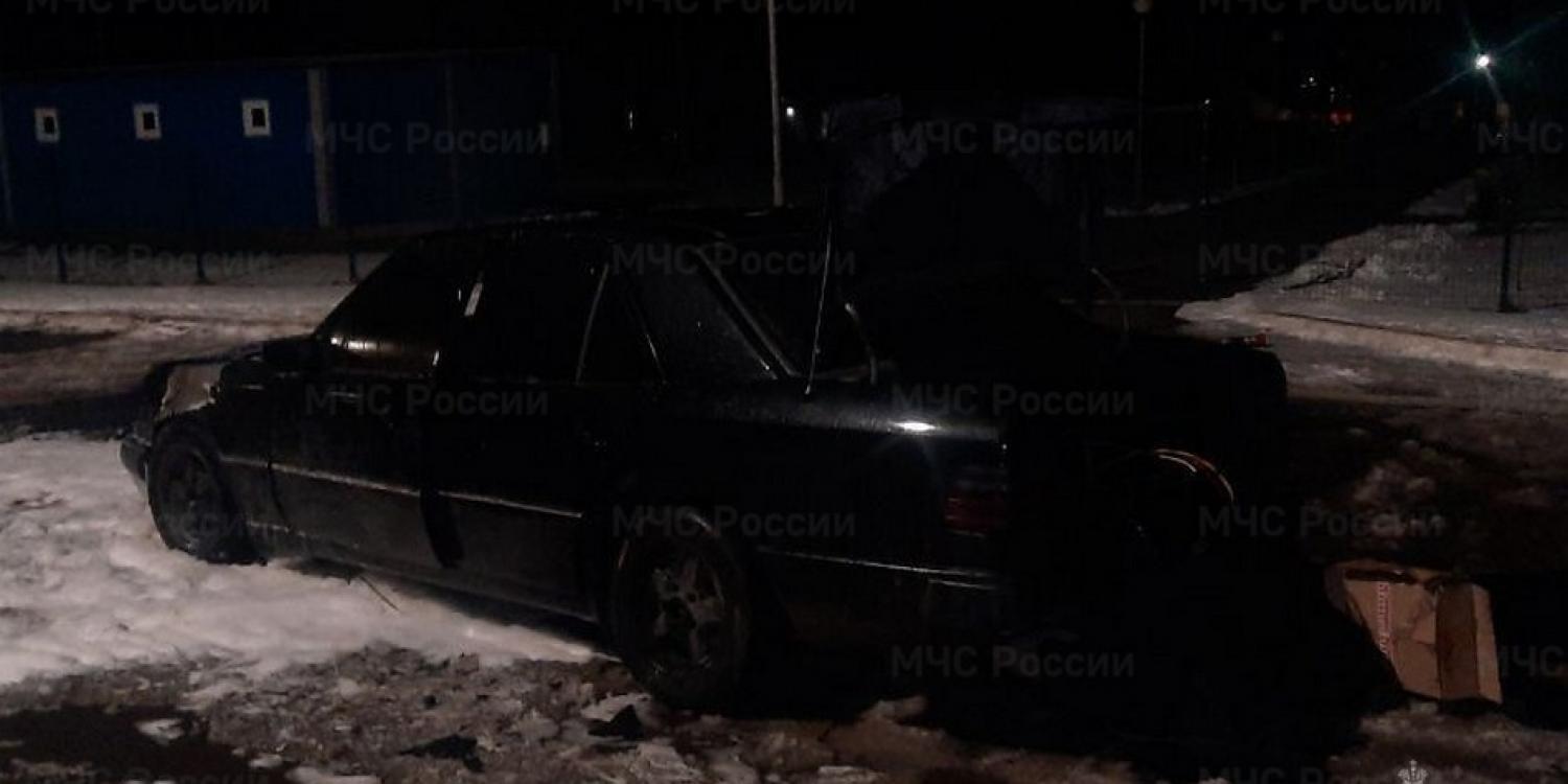 В Жуковке при загадочных обстоятельствах загорелась легковушка